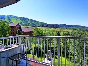 Image of 2 Hot Tubs, Great Mountain Views, Washer & Dryer in Unit