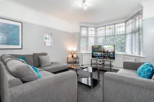 Image of Family Home With Garden in Prime Birmingham Location