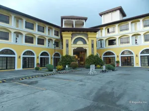 Image of Planta Centro Bacolod Hotel & Residences