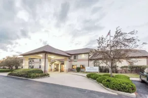 Image of Howard Johnson by Wyndham Manteno