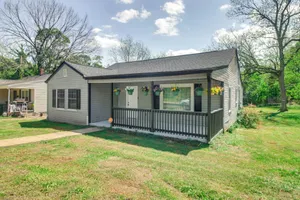 Image of 6 Mi to Crowders Mountain: Peaceful Home w/ Porch
