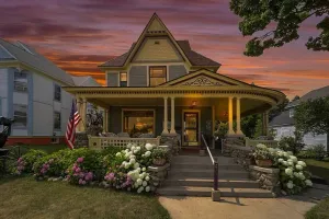 Image of Secrets on Main Bed & Breakfast