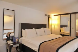 Image of Progress Hotel