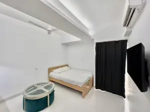 Image of 300sqft 5 Studio Gym & Pool Access