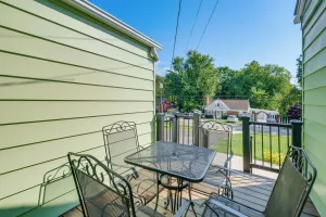 Image of 2 Mi to Potomac Mills: Modern Home in Woodbridge