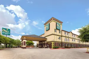 Image of Quality Inn Near Seaworld - Lackland