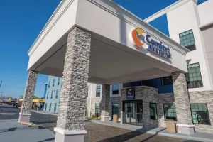 Image of Comfort Inn & Suites River City Decatur