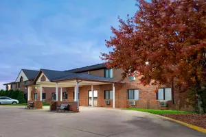Image of Howard Johnson by Wyndham Waterloo/Cedar Falls