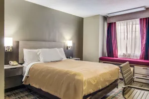Image of Quality Inn & Suites Grove City-Outlet Mall