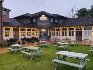 Image of Cuttle Bridge Inn Hotel - NEC / Birmingham Airport