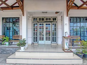 Image of OYO 91525 Hotel Bugisan