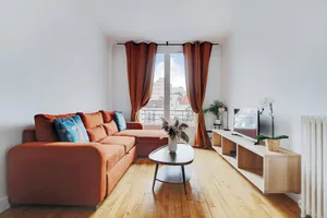 Image of Cozy Apartment 2Bdr-4P - in the Heart of Suresnes