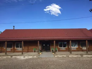 Image of Ponderosa Inn