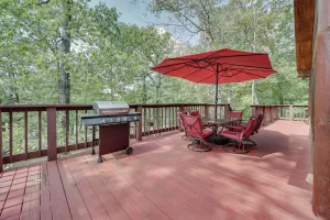 Image of Fort Towson Cabin < 1 Block to Raymond Gary Lake