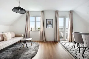 Image of Sanders Charm - Endearing Two-Bedroom Apartment with Shared Garden