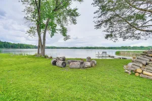 Image of Lakefront Mound Getaway Near Snowmobiling Trails!