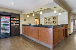 Image of Comfort Inn & Suites Kansas City - Northeast