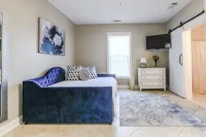 Image of Trendy Blue Studio 10 Min to All Myrtle Beach