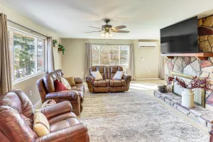 Image of Newly Remodeled Pinetop-lakeside Gem: Near Lakes!