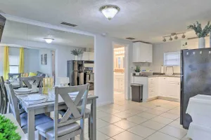 Image of Central Sarasota Home 8 Mi to Siesta Key!