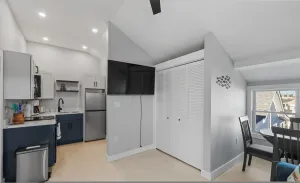 Image of Modern Condo Perfect For Winter Rental