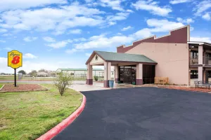 Image of Super 8 by Wyndham Giddings