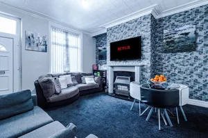 Image of Stunning Three Bed House in Bradford
