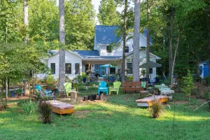 Image of Charming Charlottesville Apt with Outdoor Space!