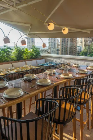 Image of The Shalimar Hotel, Kemps Corner