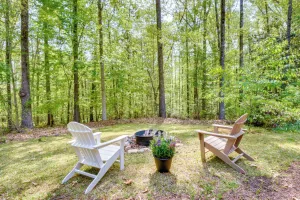 Image of 2 Mi to Toccoa Falls: Cozy Getaway w/ Fire Pit!