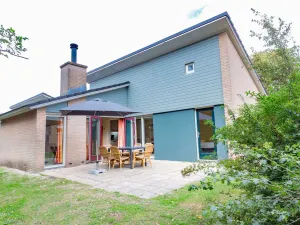 Image of Restyled Holiday Home with Fireplace near Beach