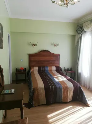 Image of Au Pied du Chateau