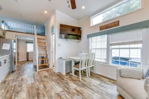 Image of Tiny Lakeside Retreat