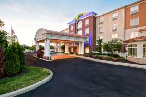 Image of Holiday Inn Express & Suites Schererville, an IHG Hotel