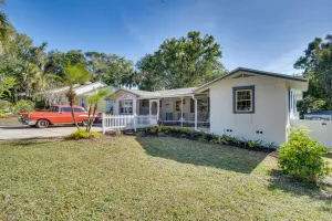 Image of Vintage Mount Dora Cottage w/ Screened Porch!