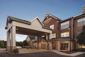 Image of Country Inn & Suites by Radisson, Madison Southwest, WI