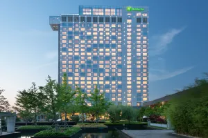 Image of Holiday Inn Shanghai Pudong Kangqiao by IHG - Free shuttle bus to Disney land, Ins Swimming Pool