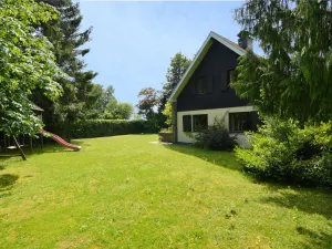 Image of Lovely Detached House in Quiet Area With Very Spacious Garden, Terrace and Wifi