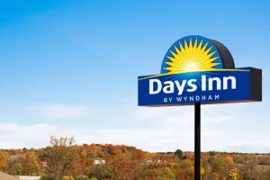 Image of Days Inn by Wyndham Sulphur Springs