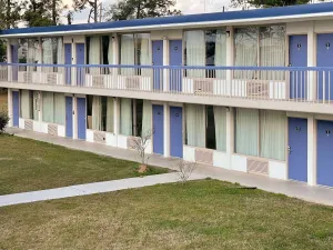 Image of Motel 6 Marianna, FL