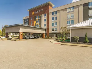 Image of La Quinta by Wyndham Cleveland Airport West