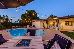Image of Casa Sunset 4 Bedroom Home by RedAwning