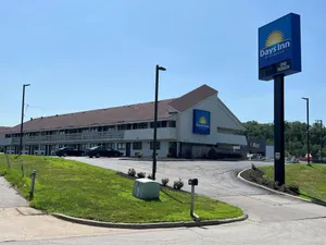 Image of Days Inn by Wyndham Kansas City Northeast