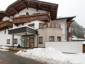 Image of Mountain-view Apartment With Infrared Sauna