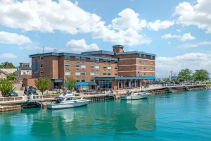 Image of The Harborview on Lake Michigan, Ascend Hotel Collection