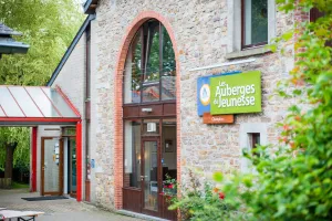 Image of Auberge de Jeunesse de La Roche - Champlon