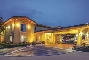 Image of La Quinta Inn by Wyndham Moline Airport