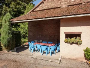 Image of Farmhouse in Basse-bodeux Near Forest