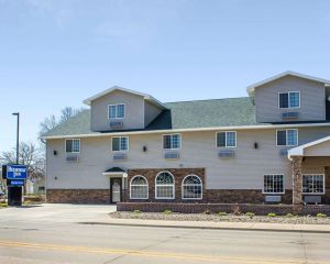 Image of Rodeway Inn & Suites near Okoboji Lake