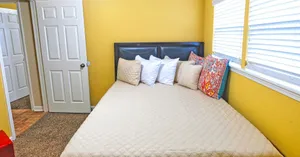 Image of 3Bdrms 2Bath 3Beds - Energy Corridor 6